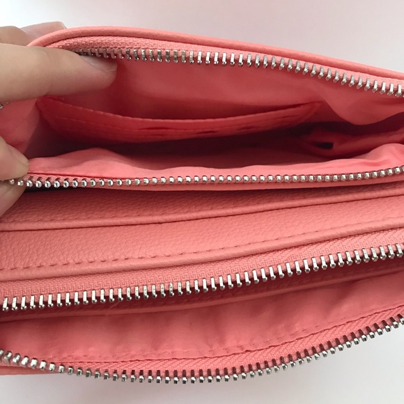 NWOT Coral Rosetti Crossbody - Picture 4 of 8